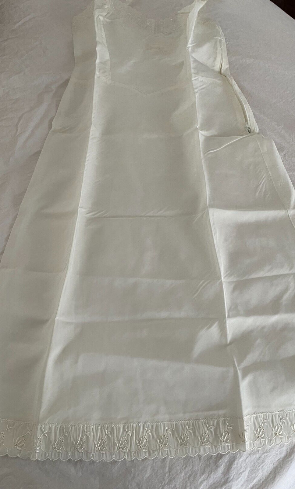 Vintage Retro Ariel Barbizon Tafredda Full Length Off White Slip