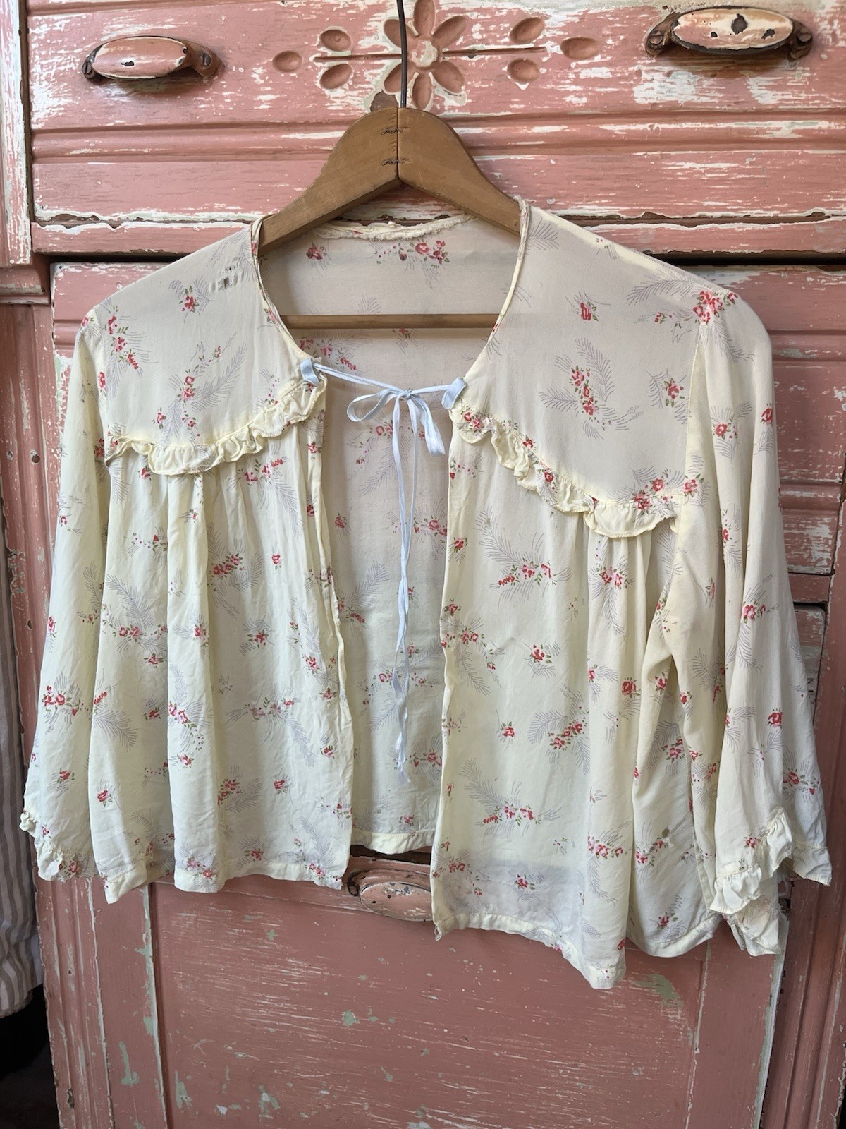 40s 50s Antique Vintage Rayon Floral Cottagecore House Jacket Ruffle Blouse S/M