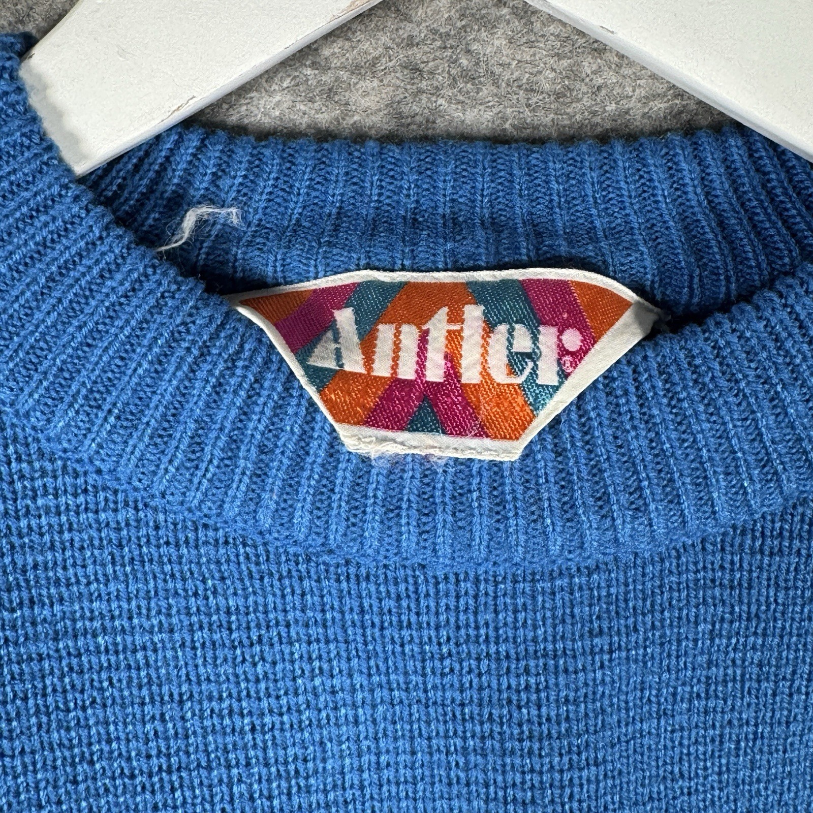 Vintage Womens Antler Brand Blue Red White Striped Knit Sweater Size L 19×25