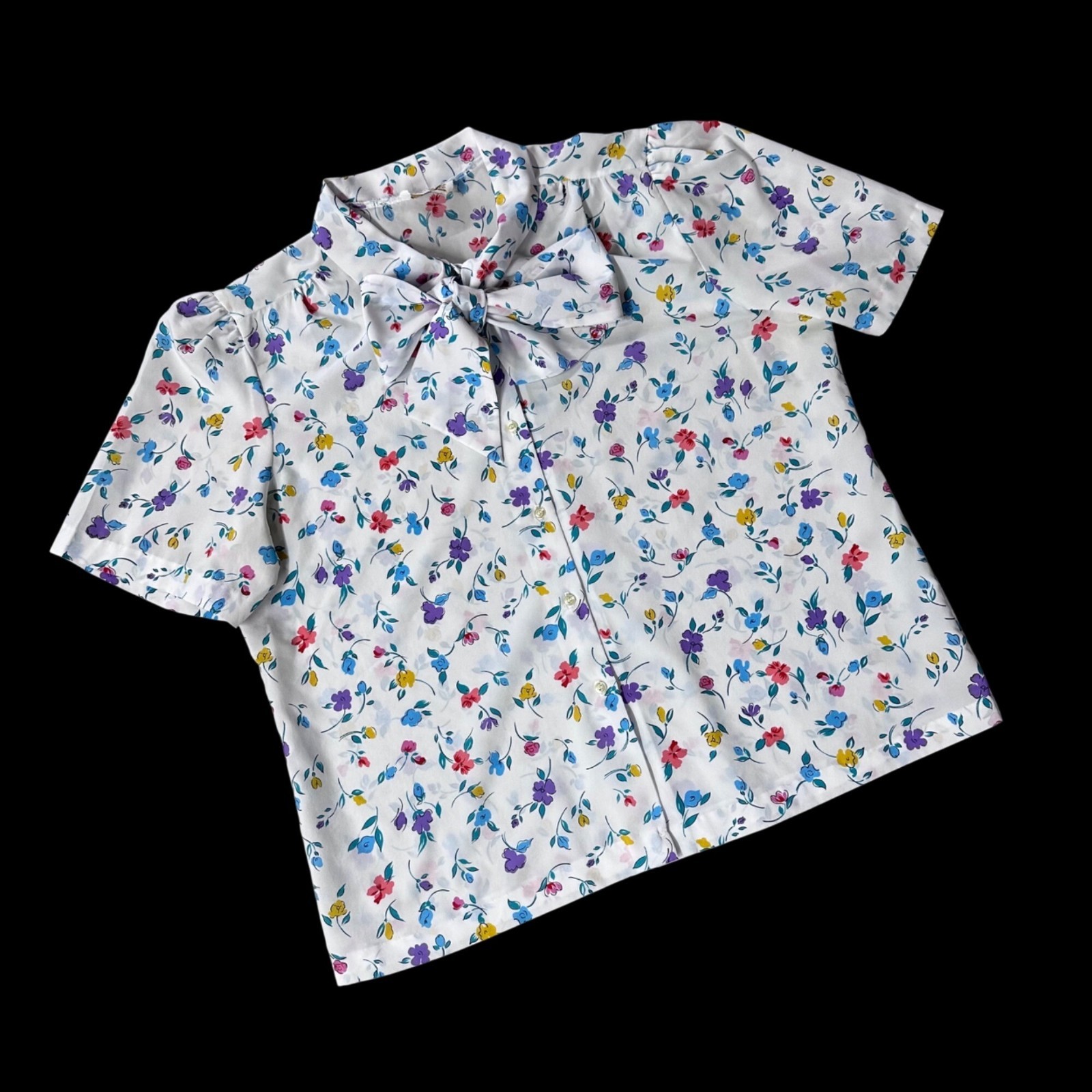 Vintage Shirt White Floral Short Sleeve Blouse Bow Tie Collar Button Front 1980s
