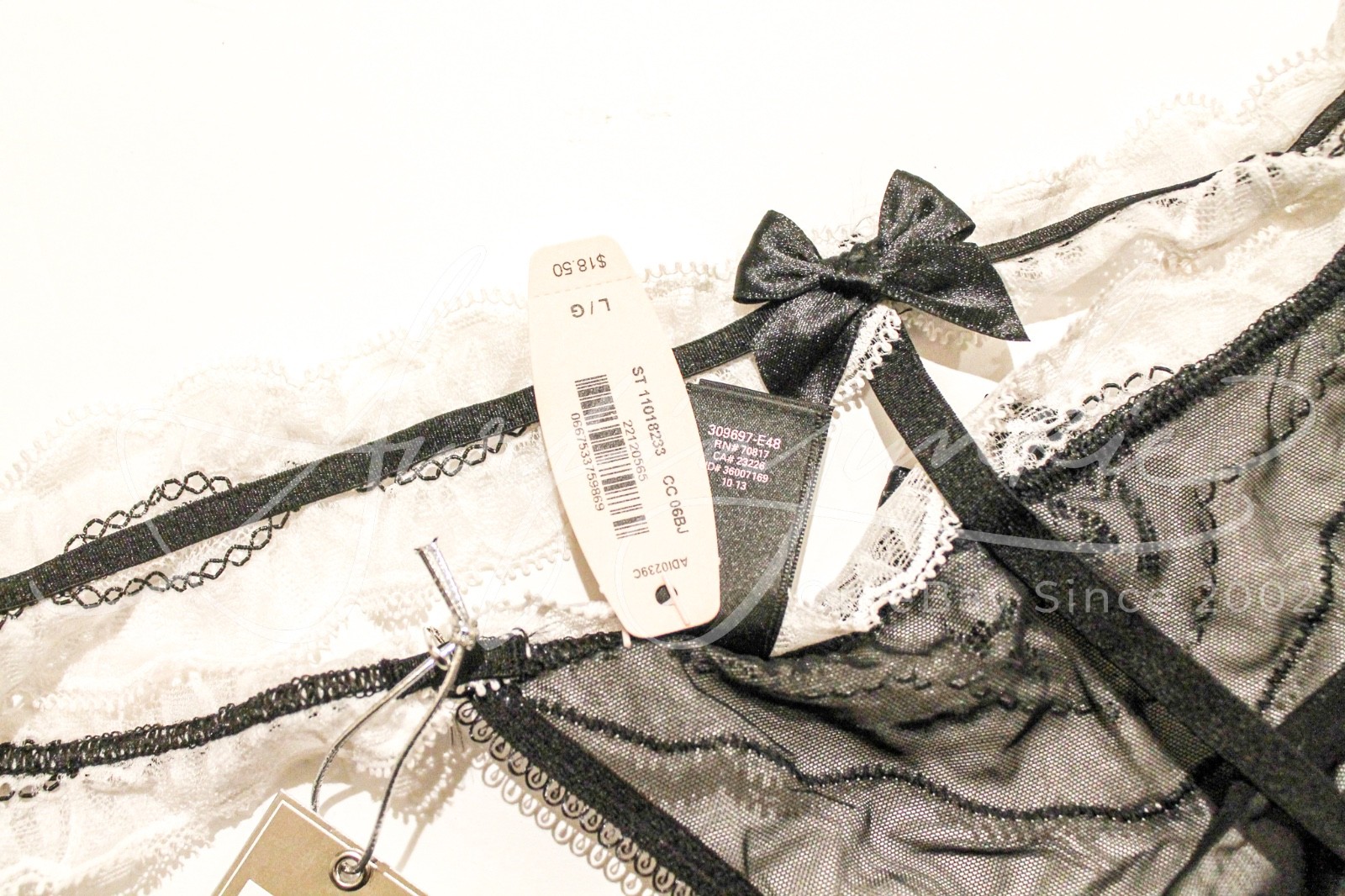 Victoria’s Secret Vintage Panties Panty Large Black Ivory Lace V String VString