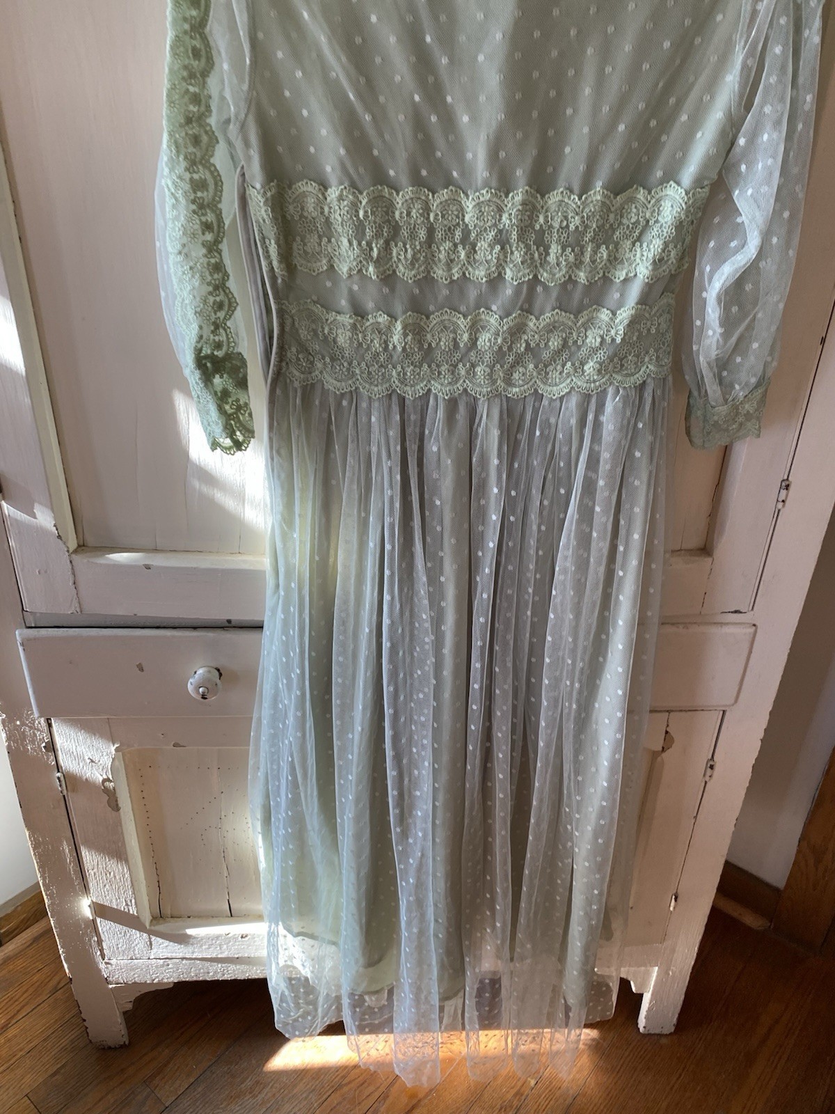Lace Dress Light Green 100% Polyester Sheer Women’s Size S