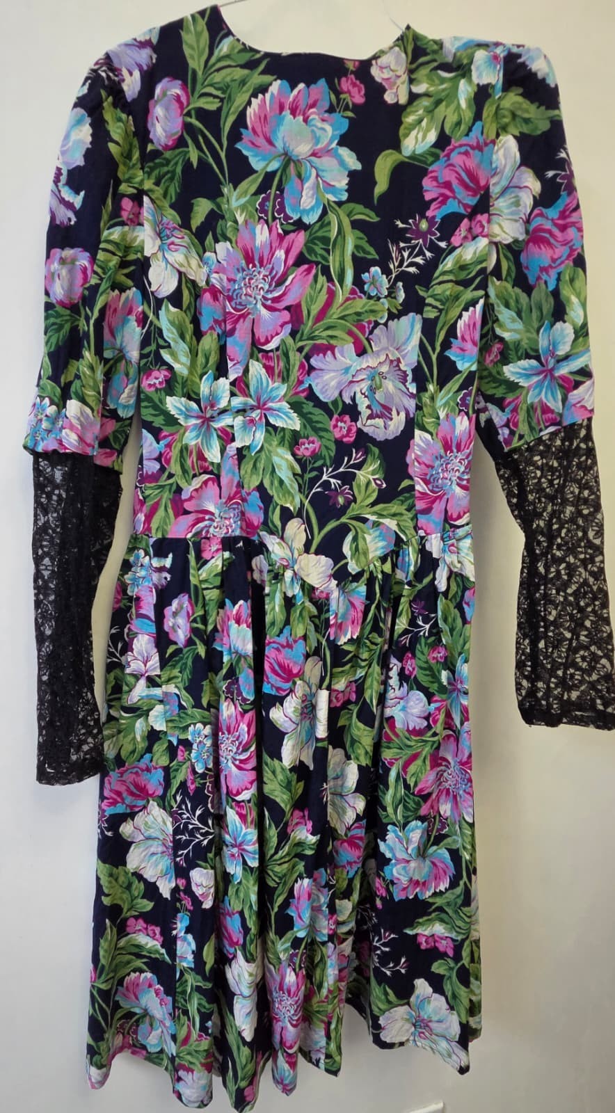 Vintage 1980s Dark Floral Dress Black Lace Sleeves Dropped Waist Party Prom M