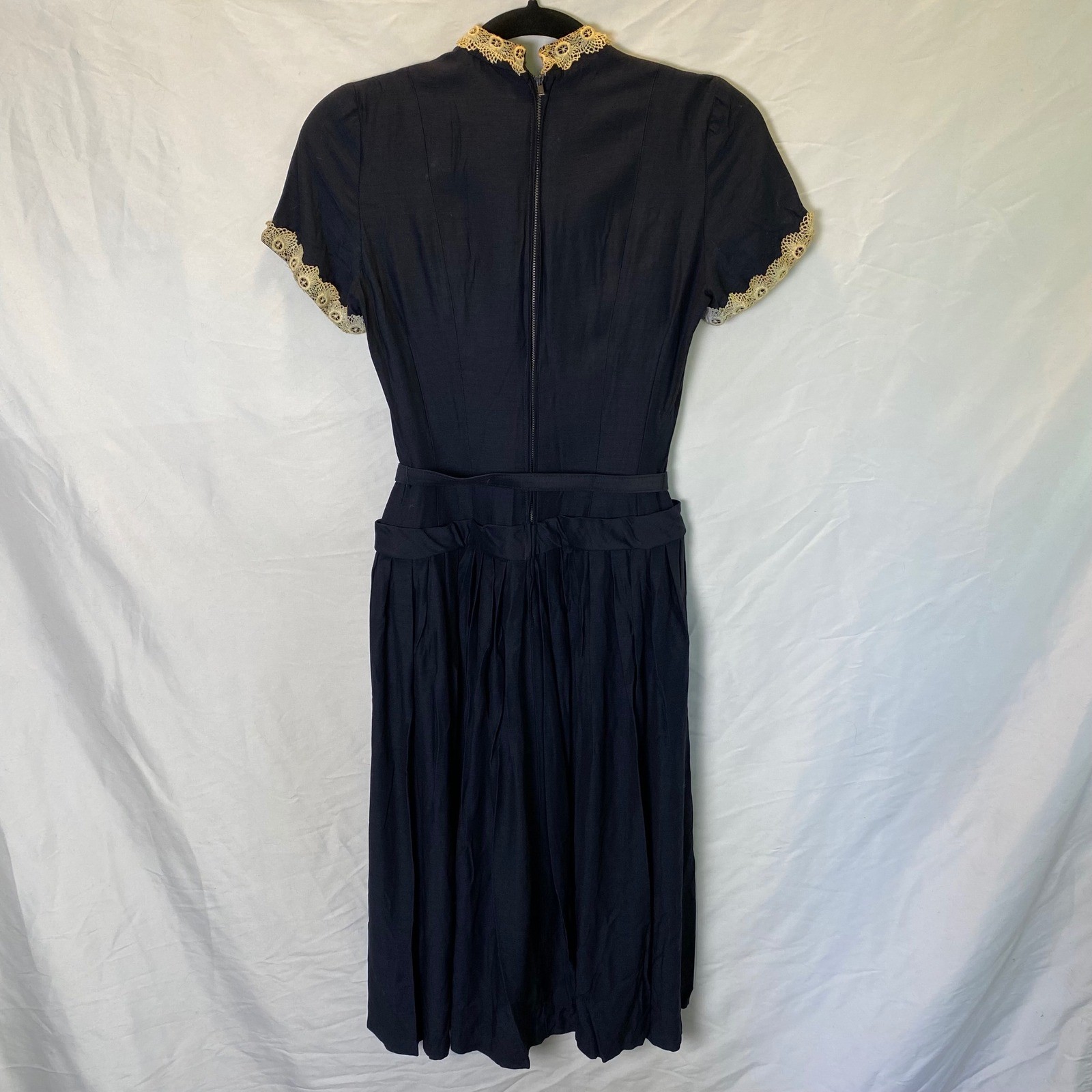Vintage 1950s Kerrybrooke Dress Size XS Navy Blue Lace Trim Fit Flare Rockabilly