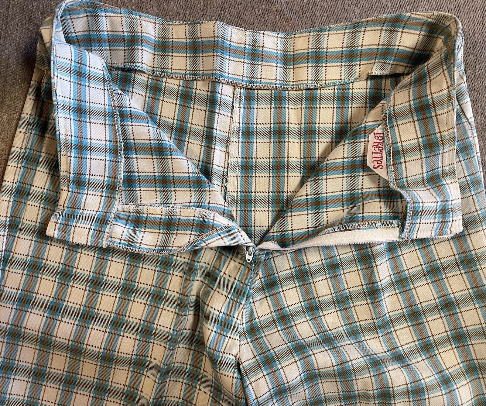 Vintage 70s PYKETTES Womens 30 x 27 White Blue Plaid Ankle Pants
