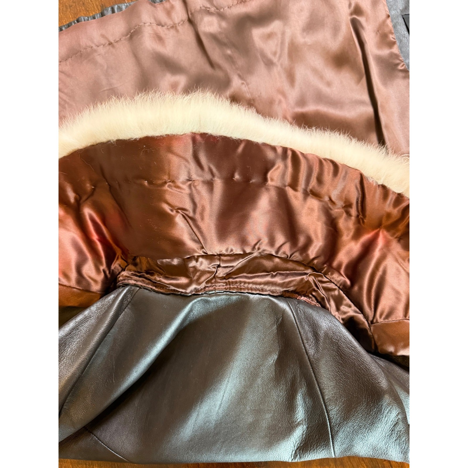 Vintage Brown Leather Trench Coat Fur Collar Belted ILGWU Made USA 60 70’s