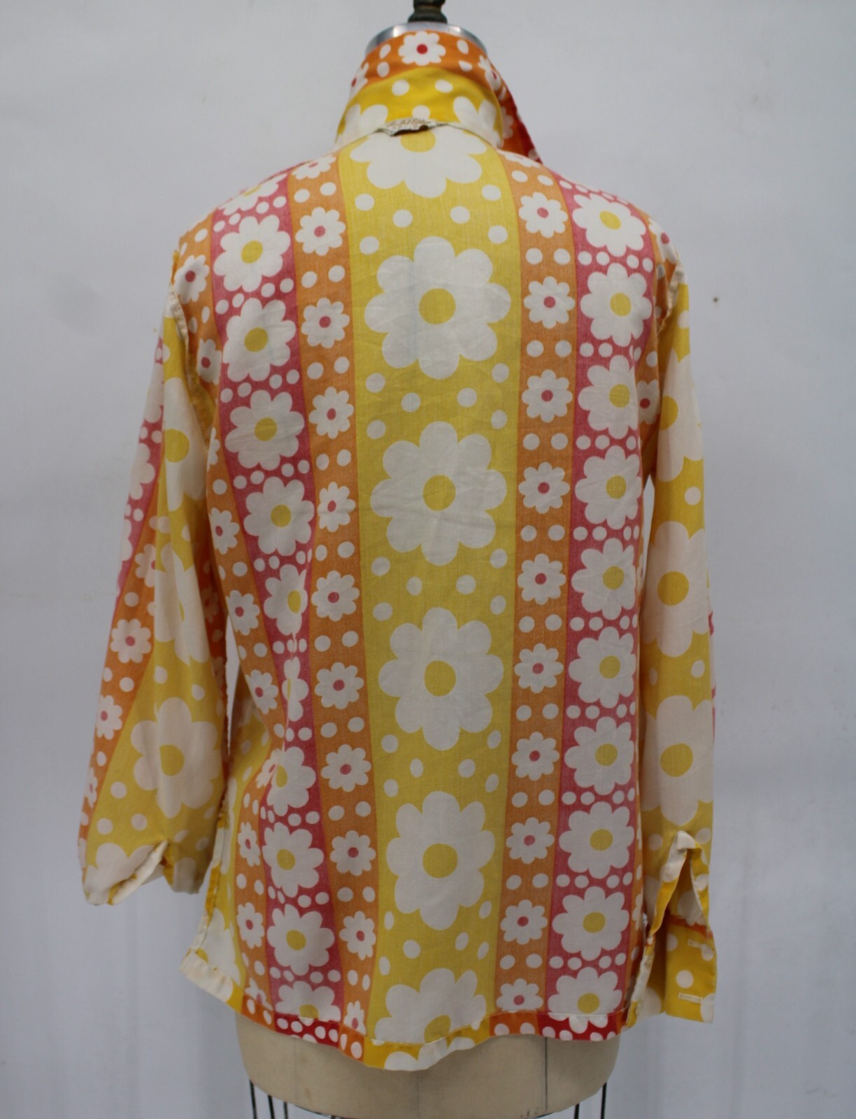 Vintage 1970s Women Cotton Shirt Floral Print by Ship’n Shore