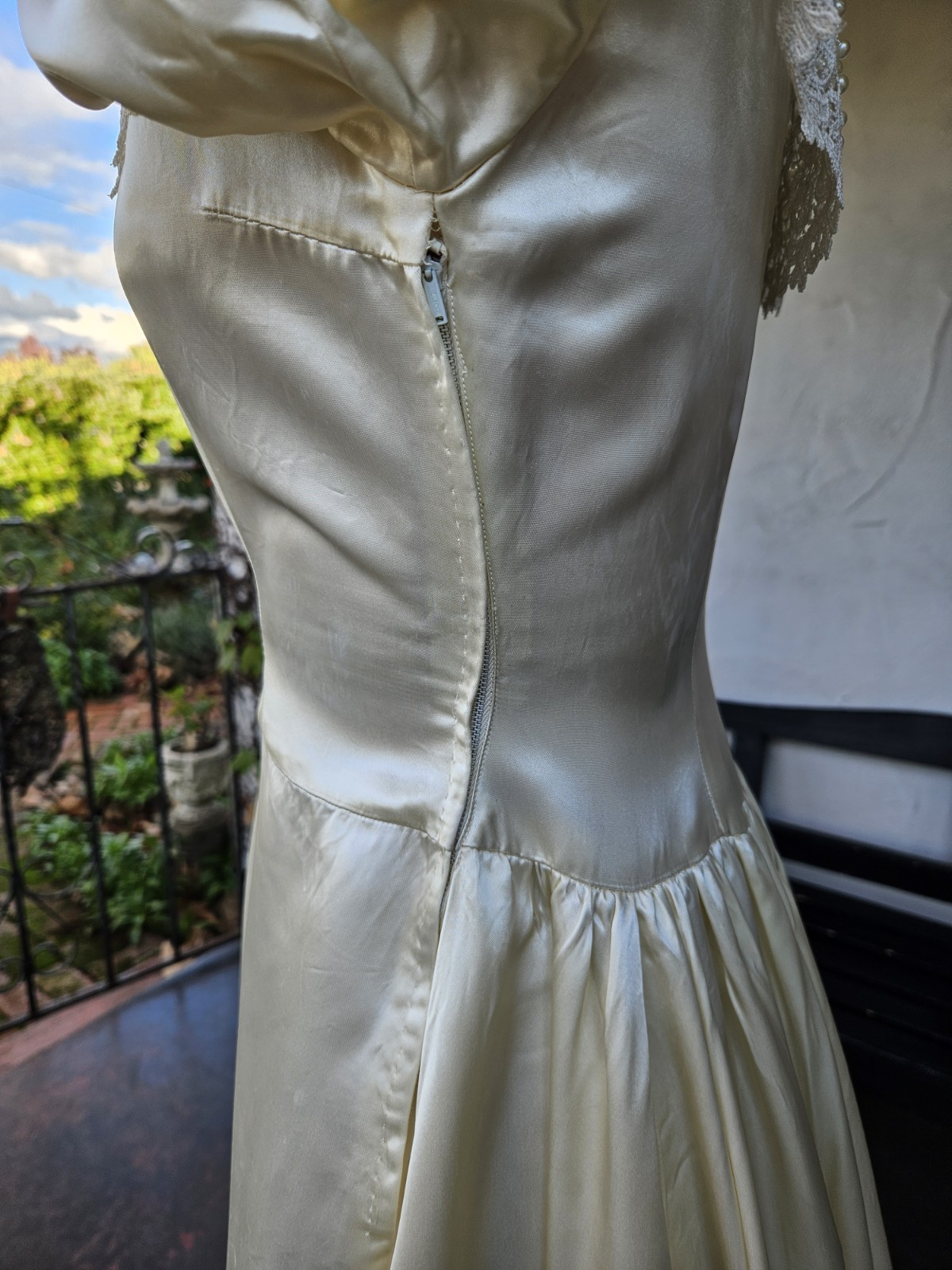 Vintage Classic 1940s-1950s Silky Satin Long Sleeve Wedding Dress W/train Lace 8
