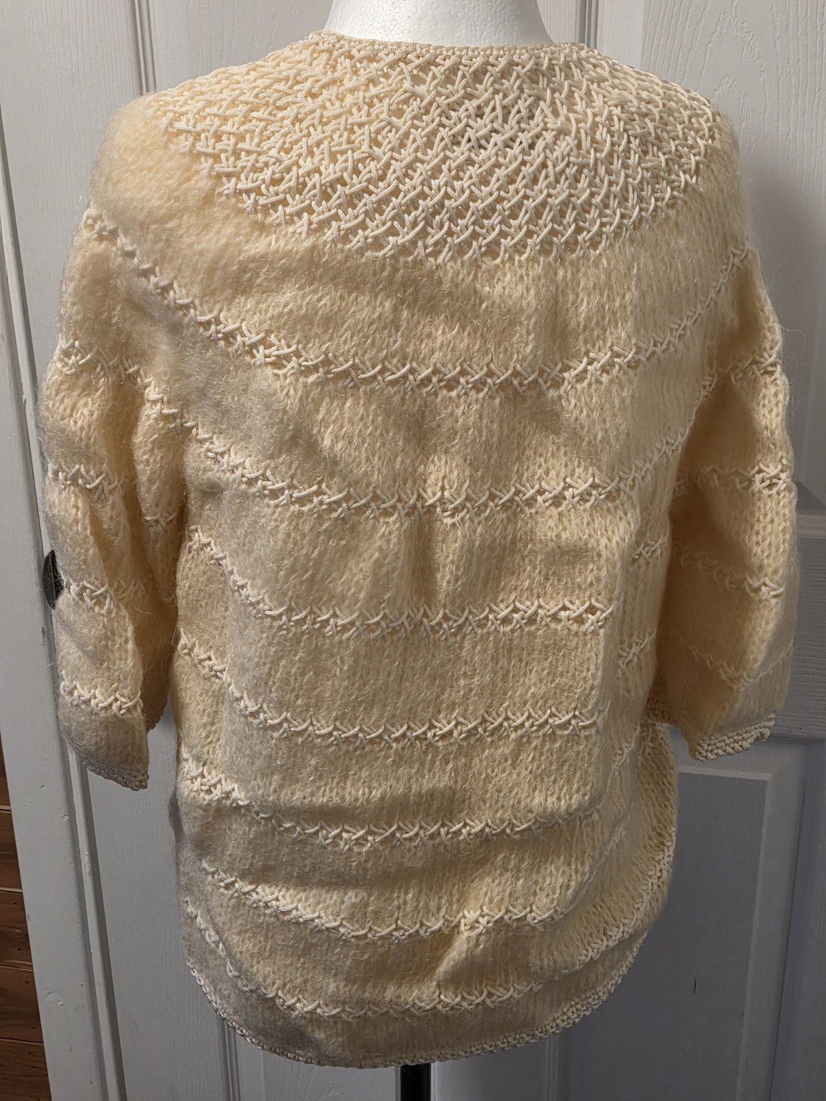 Beige Mohair Wool Cardigan Fully Lined by Cyn Les Hong Kong Vintage Size Large