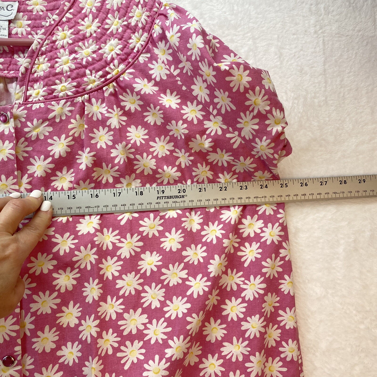 Vintage Emma C House Robe/Duster in Pink Floral Snap Front w/2 pockets LG
