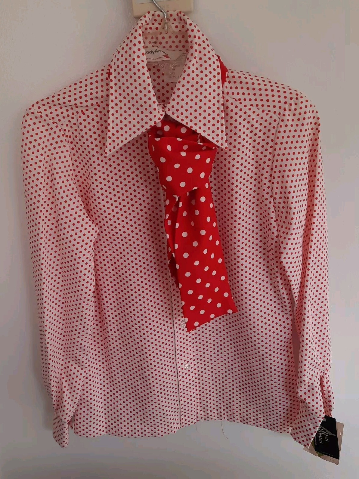 NWT! LADY ARROW SZ 10 Vintage 1970s Red Polka Dot Blouse With Tie Klopman Fabric