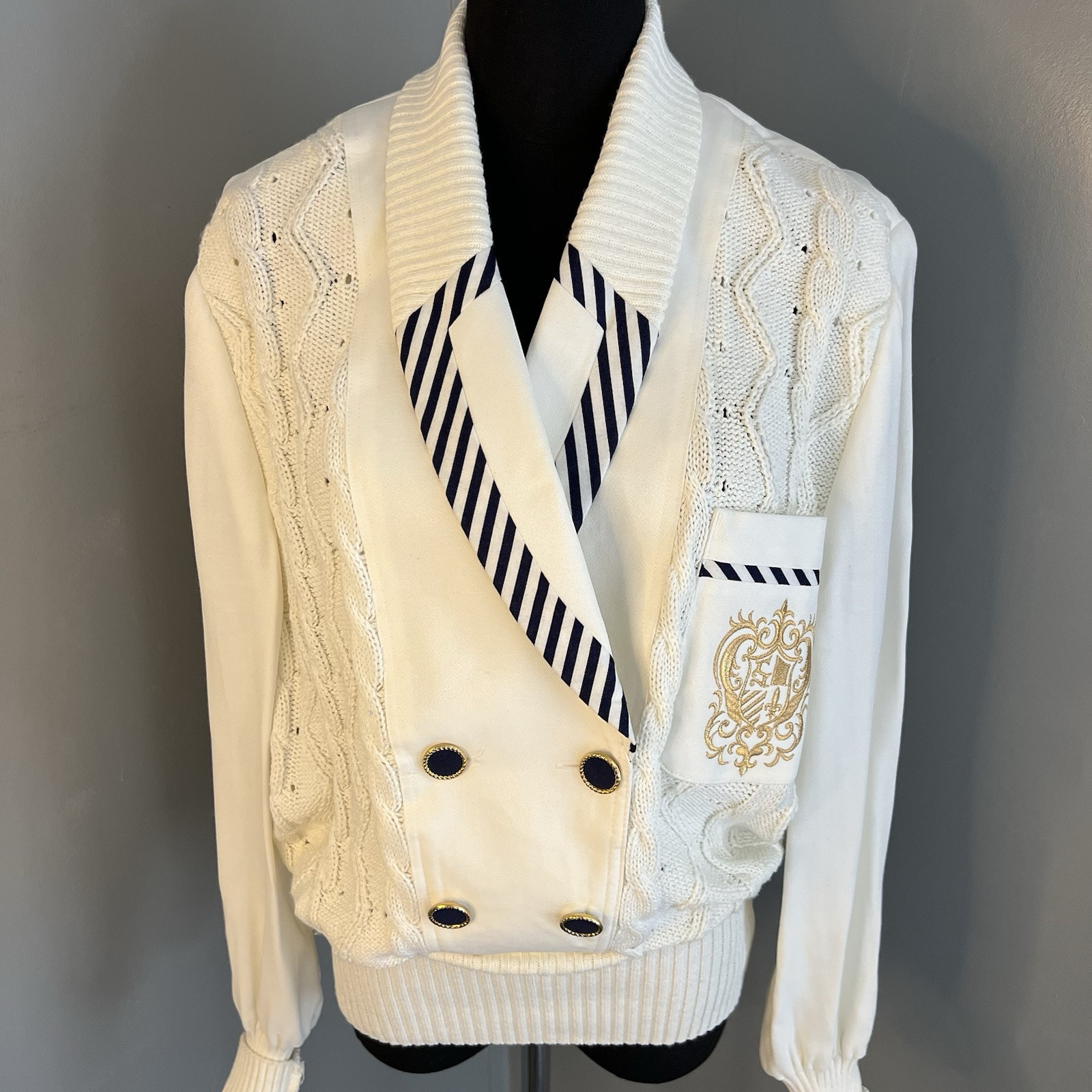 Vintage SideEffects White & Navy Cable Knit Sweater Embroidered Crest L Nautical