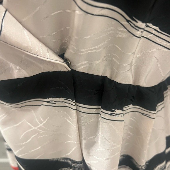 PETITES by NU-MODE Striped Black Metallic Wrap Dress Lightweight | Size 7