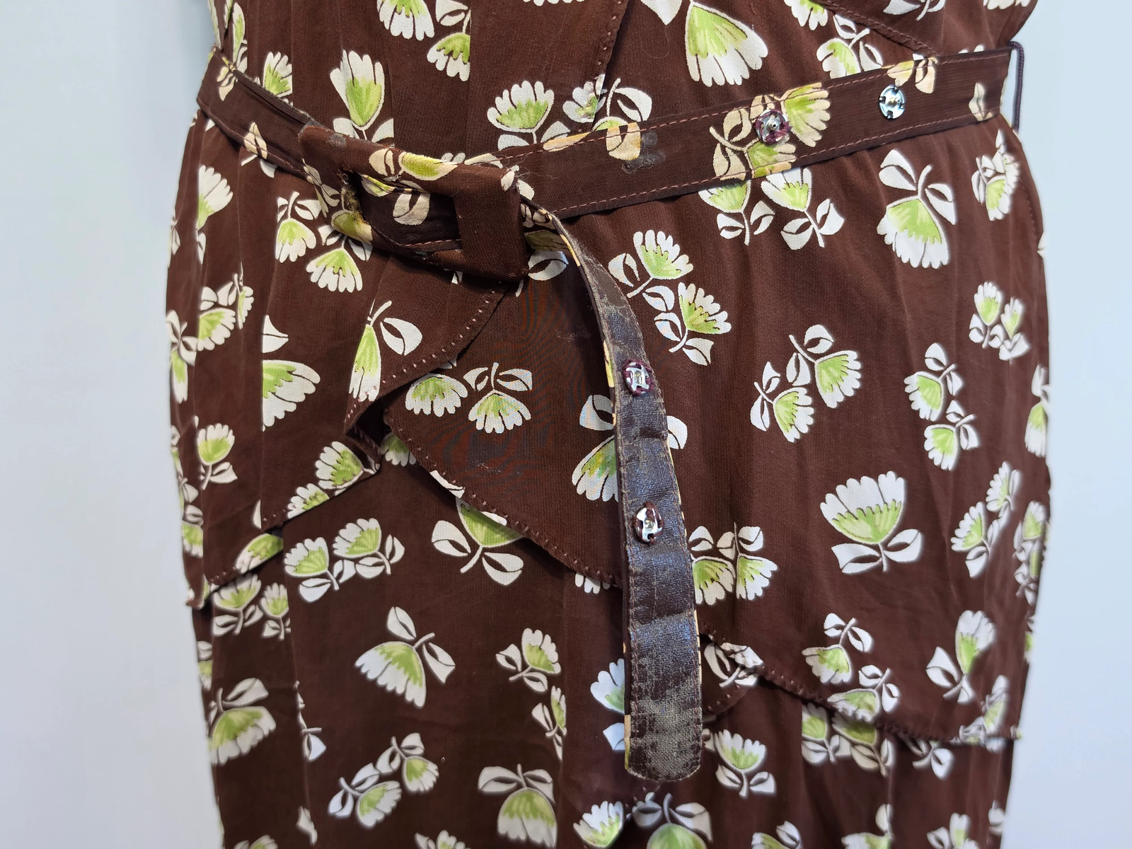 Vintage 1930s 1940s Brown Peplum Dress Flower Print Tulip Novelty (34″ waist)