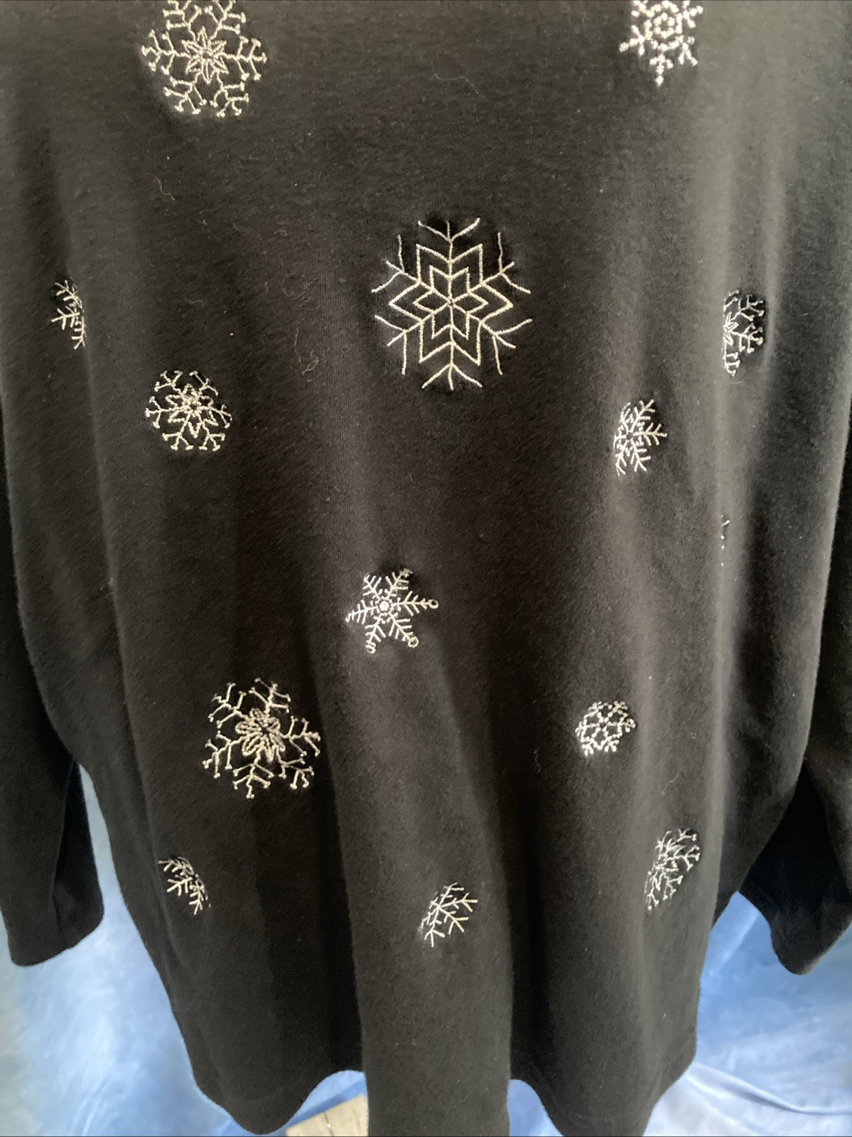 VTG Y2K Studio Works 2X Plus Mock Neck Top Snowflakes Embroidered Black Cotton