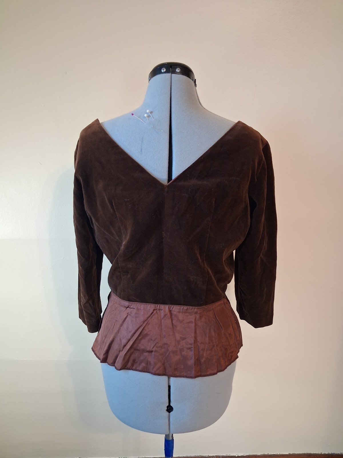 1940s 1950s Vintage Blouse, Brown Velvet Side Zipper Sz M Rosecrest