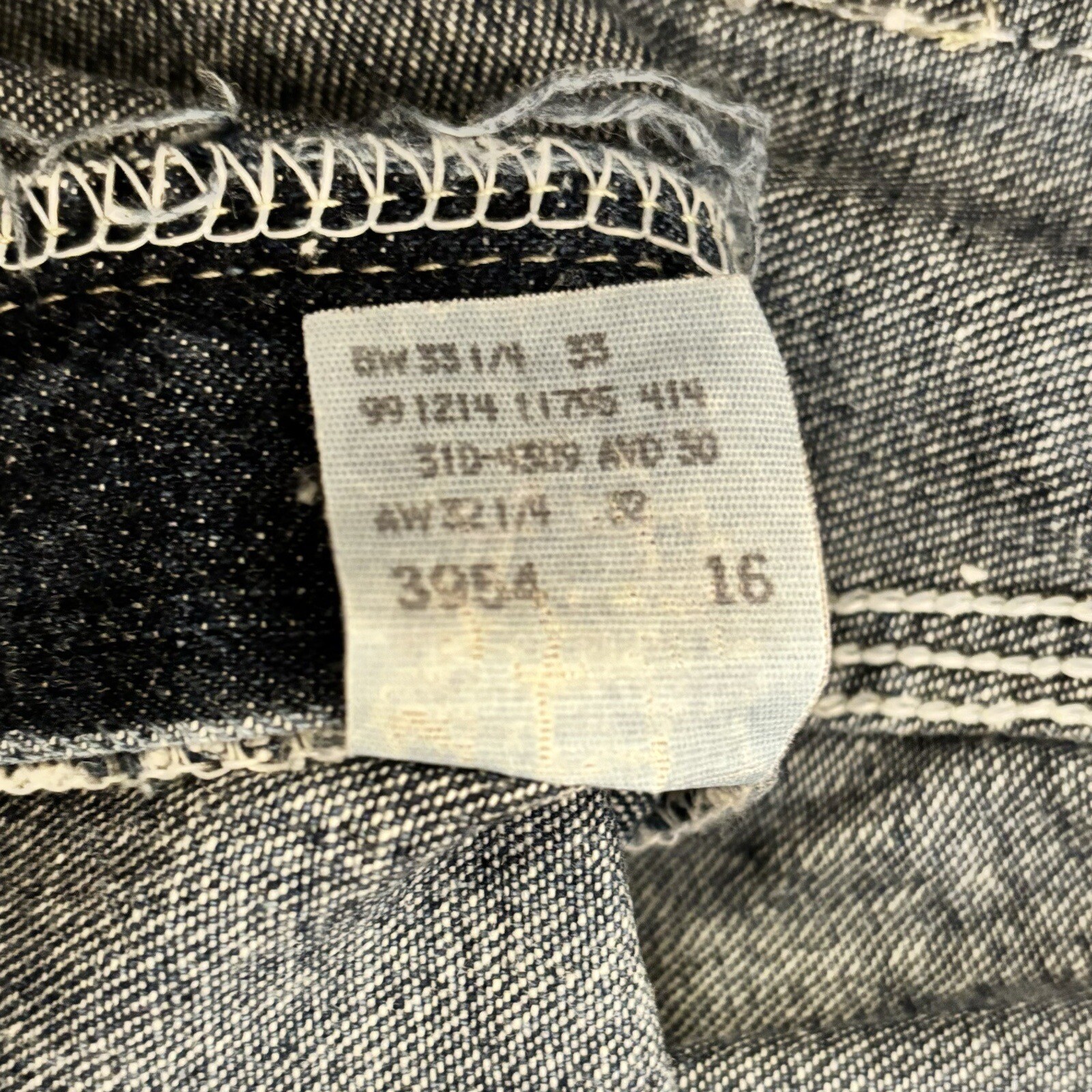 Vintage Women’s Unbranded High-Waisted Blue Jeans-Size 12 (W32/L31)