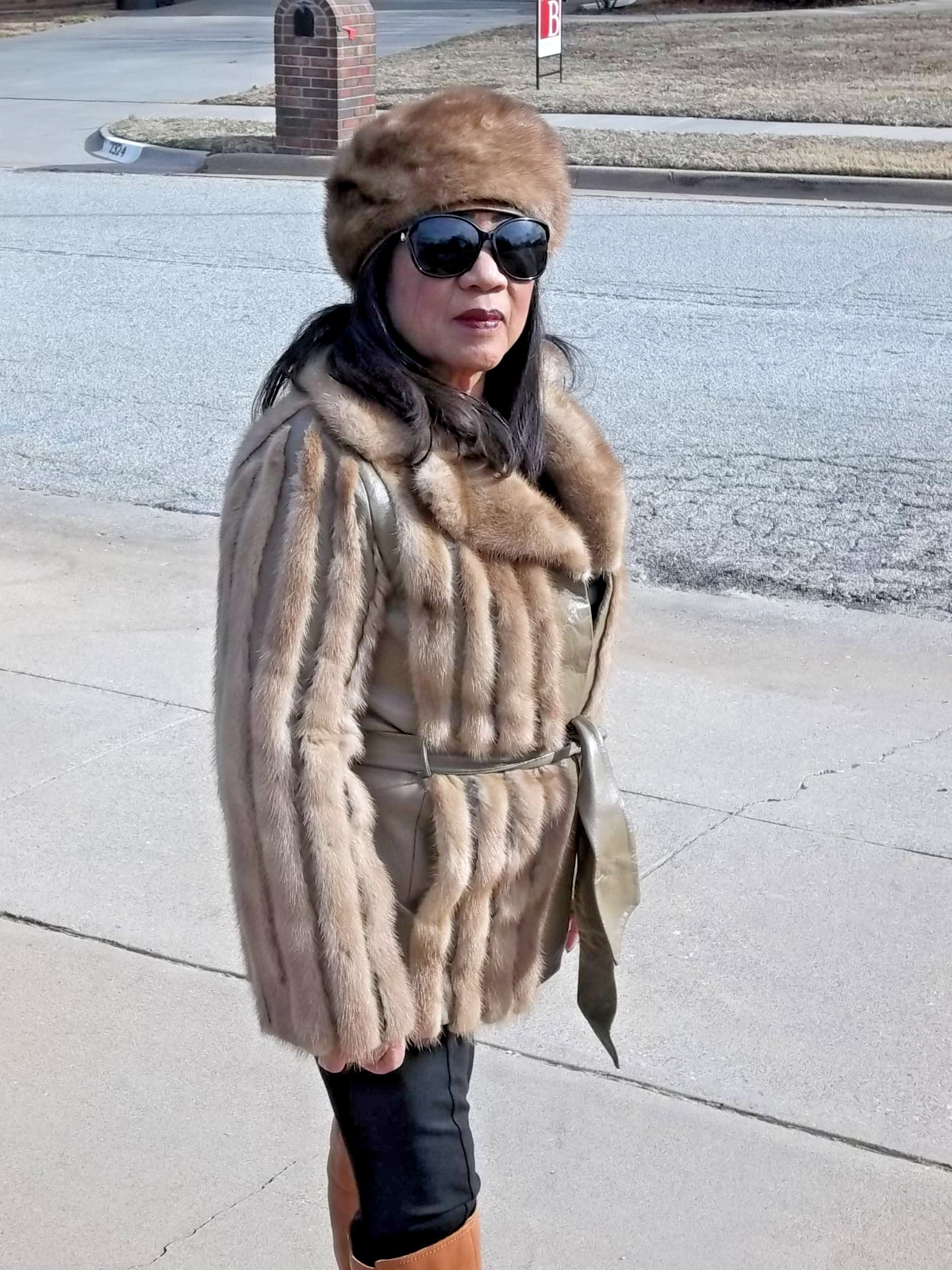 POLOGEORGIS FUR & LEATHER COAT JACKET TAUPE/ LIGHT BROWN
