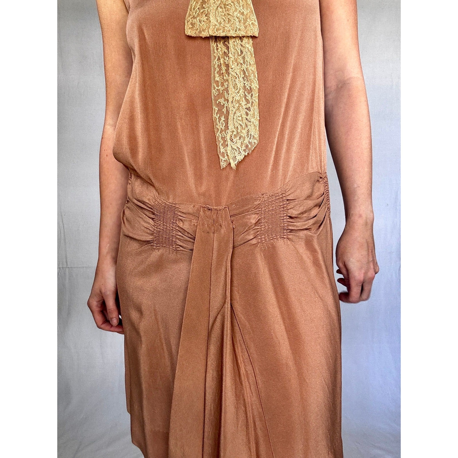 Antique 1920s Drop Waist Silk Dress Blush Pink Floral Lace Collar Flapper