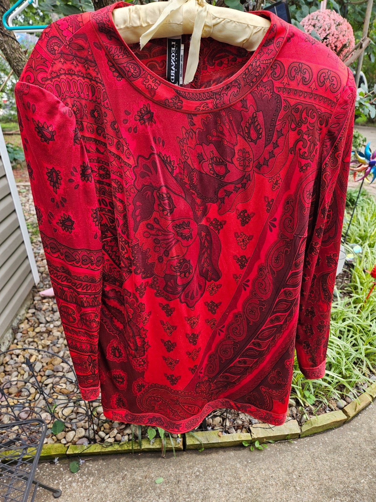 AMAZING TIMELESS VINTAGE LEONARD ITALY 100% SILK JERSEY RED TOP SIZE 48 L