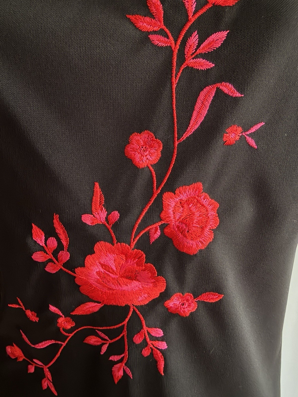 Vintage 90s Arianna by Rachel Kaye Black Maxi w/Rose Embroidery Size 14