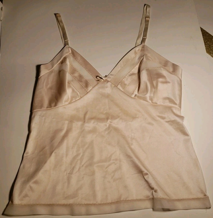 Vintage Sans Souce Camisole Top Sz 34 Lace Trim Beige Anti Cling Nylon