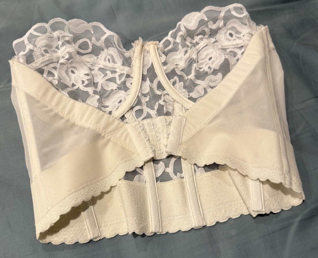 Vintage Victoria’s Secret Gold Label Ivory Lace Longline Bustier Bra 34D 1901