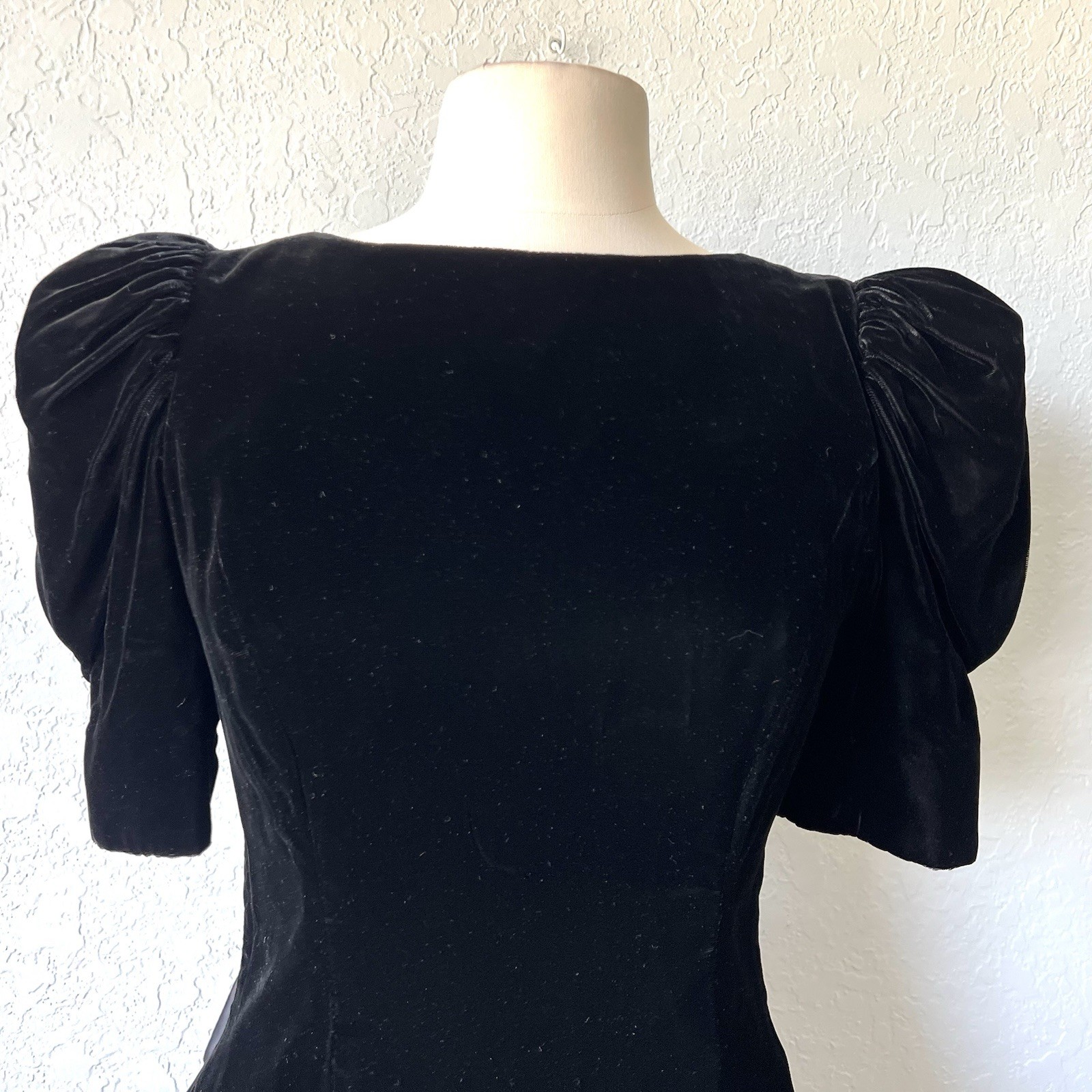 VTG 80’s ACT 1 New York Black Velvet & Taffeta Dress Satin Back Bow Sz 9-10 USA