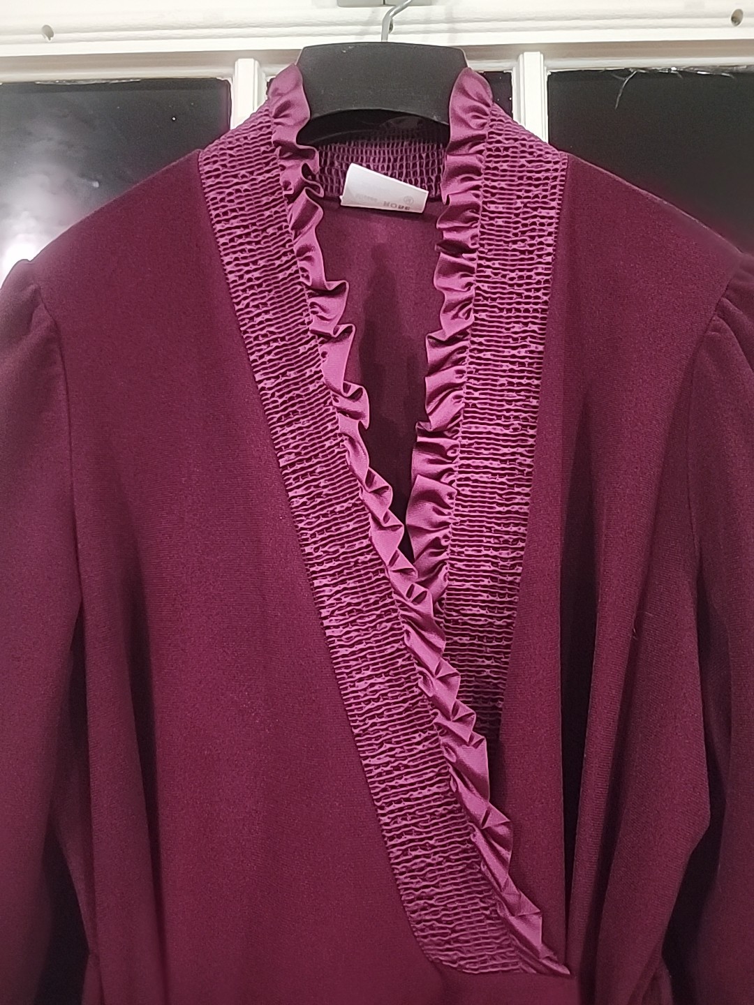 Vintage Velour Robe Satin Ruffle Trim Pocket Belt Medium Longsleeve Burgundy