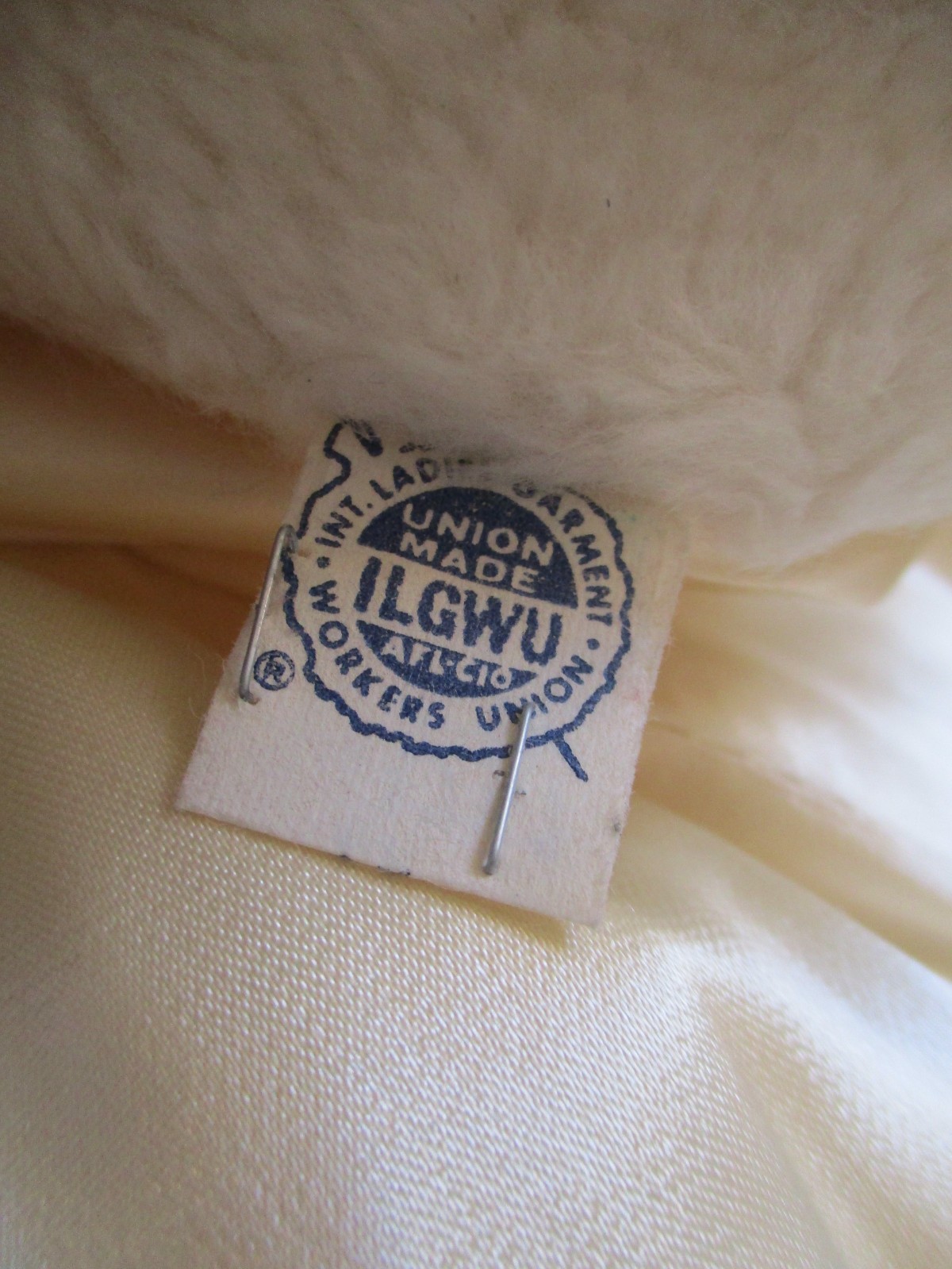 Vintage 60s Country Pacer Glenoit Faux Fur Coat Womens S/M Off White