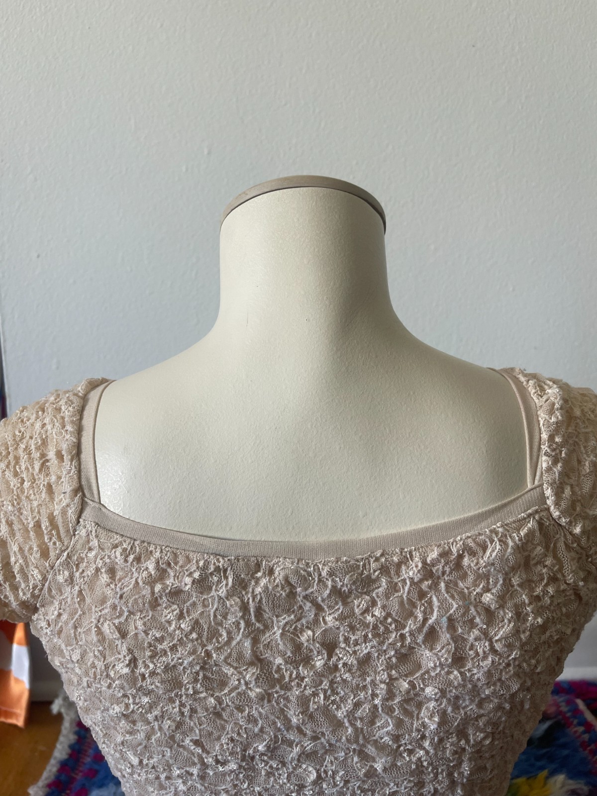 Vintage Y2K New York & Company Ivory Ruched Lace Sweetheart Corset Style Top XS