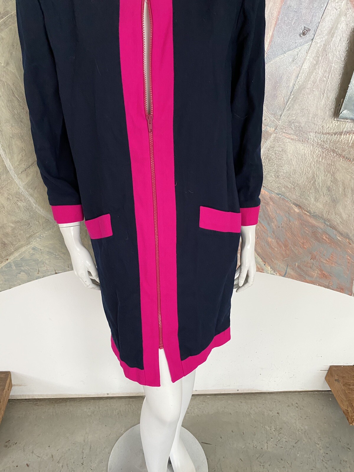Vintage Henri Bendel Neon Pink Blue Wool Shift Zippered Pocketed Dress Size 8