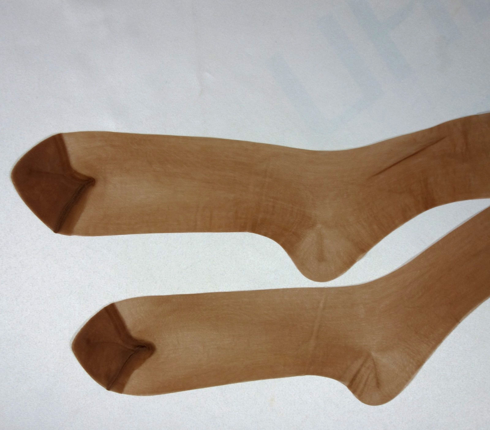 1Pr VINTAGE~BERKSHIRE ULTRASON~ 10.5 X 35″ TALL GIRL DEMI-TOE NYLON STOCKINGS
