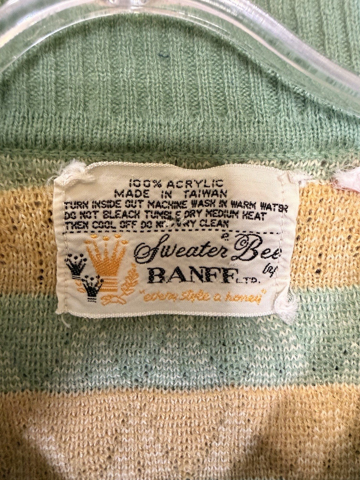 Vintage 60s 70s Banff Sweater Bee Women’s Acrylic V-Neck Striped Sweater S/M