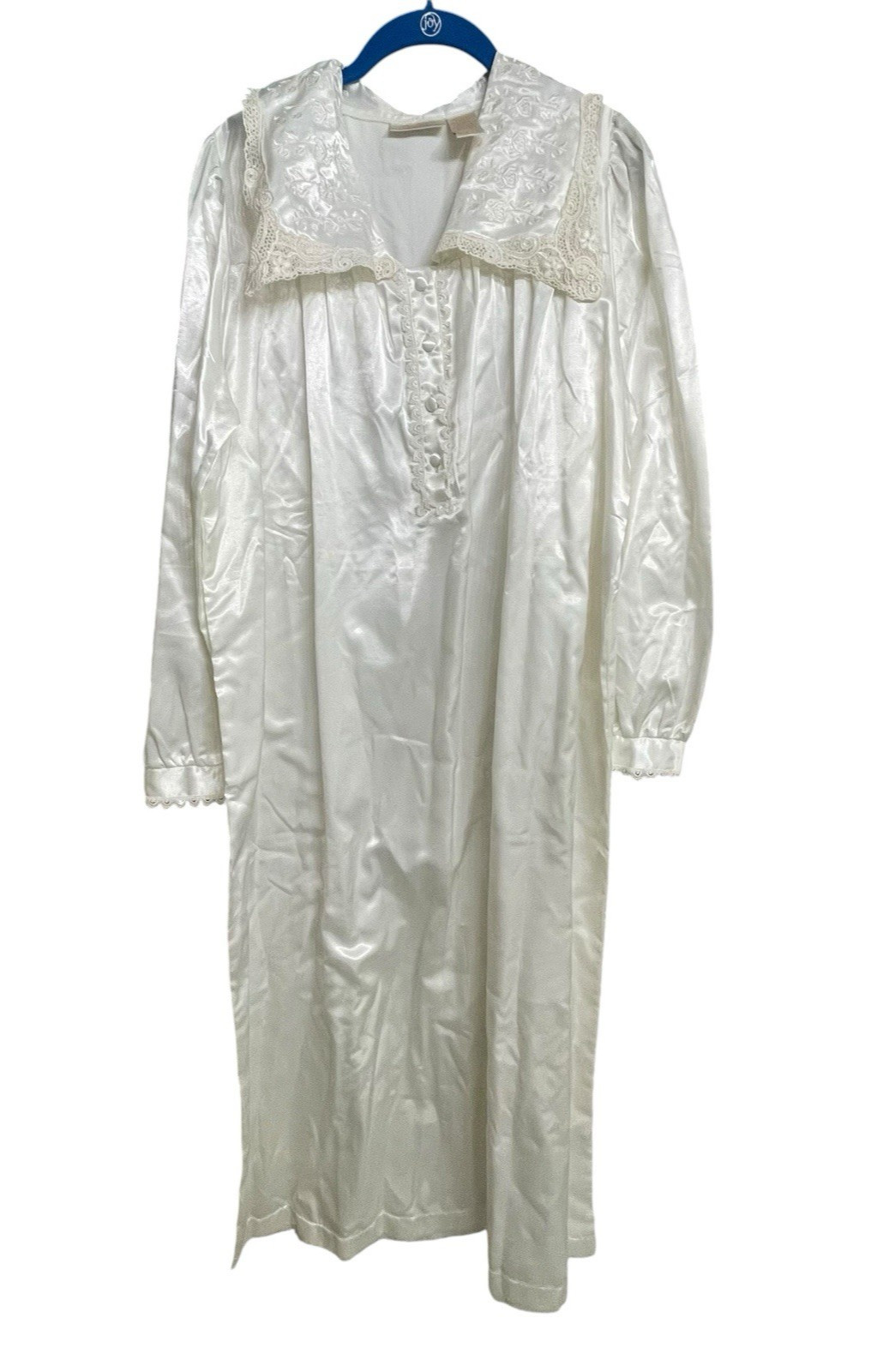 Vintage Delicates Nightgown Ivory Satin Cottagecore Women’s Medium Embroidered