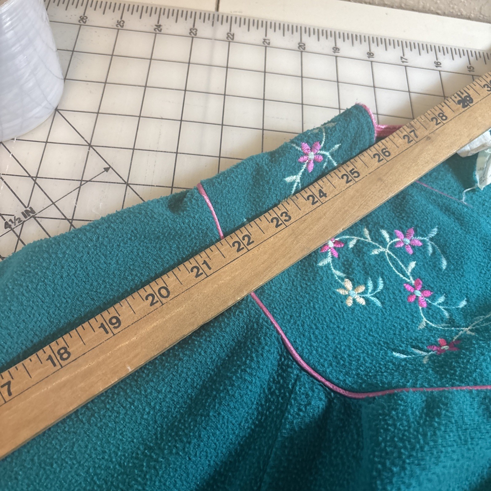 Vintage 60’s/70’s Women’s Emerald Green Fleece Long Bathrobe Grannycore Size M