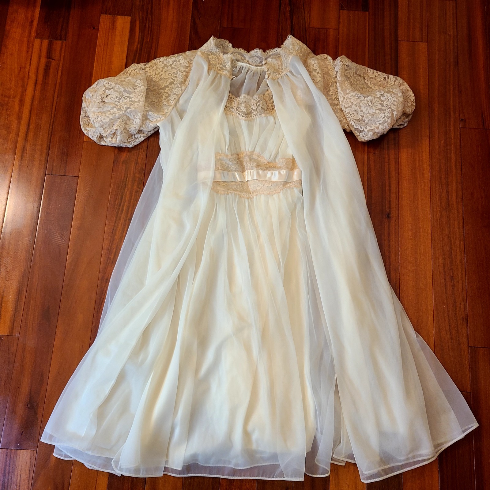 Vintage Peignoir Lingerie Gown+Robe Bridal Boudoir Feminine Cottagecore Glamour