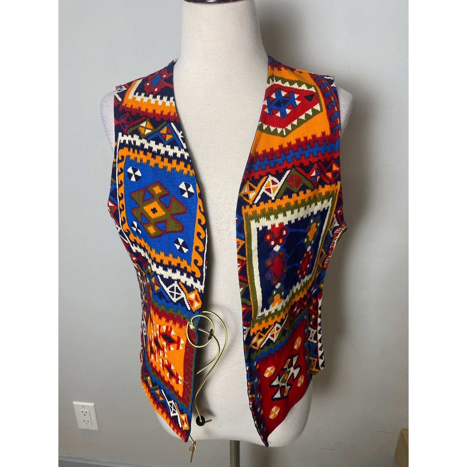 Vintage 60s Hippie Aztec Geometric Tapestry Vest Boho Multicolor Toggle Closure