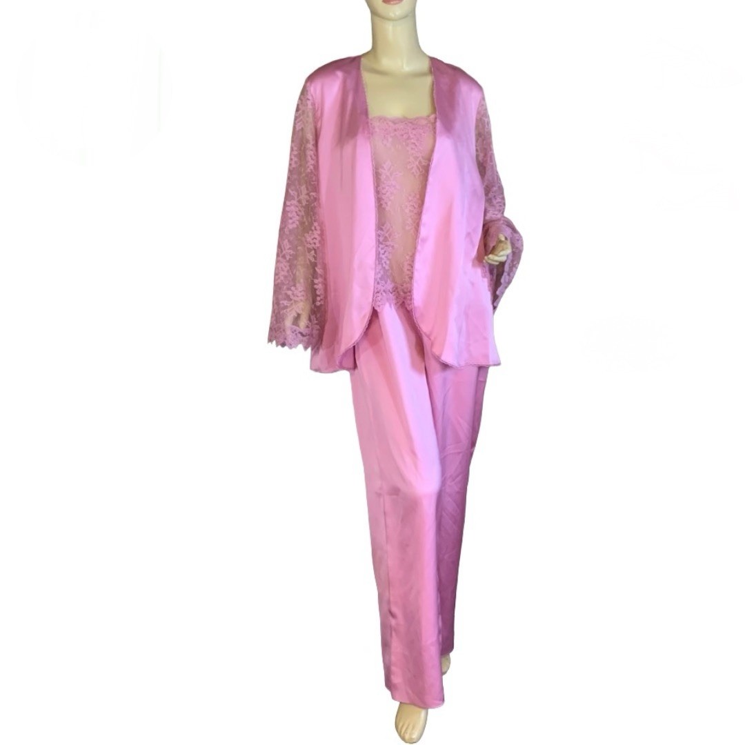 VINTAGE 1970’S GLYDONS HOLLYWOOD PINK SATIN & LACE PAJAMA SET NWT SIZE M/L