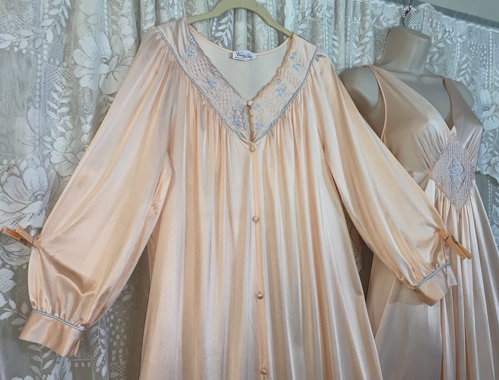 VTG M L Sweet PEACH VANITY FAIR Nylon Peignoir Robe Nightgown Negligee Gown Set