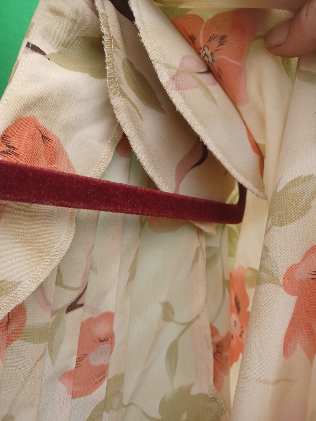 Vintage Lady Darian Dress 18W Cream Red Floral Tie Waist Tea Dress Shoulder Pads