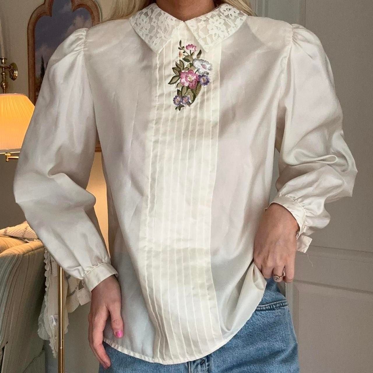 Vintage 80s Floral Embroidered Lace Collar Blouse