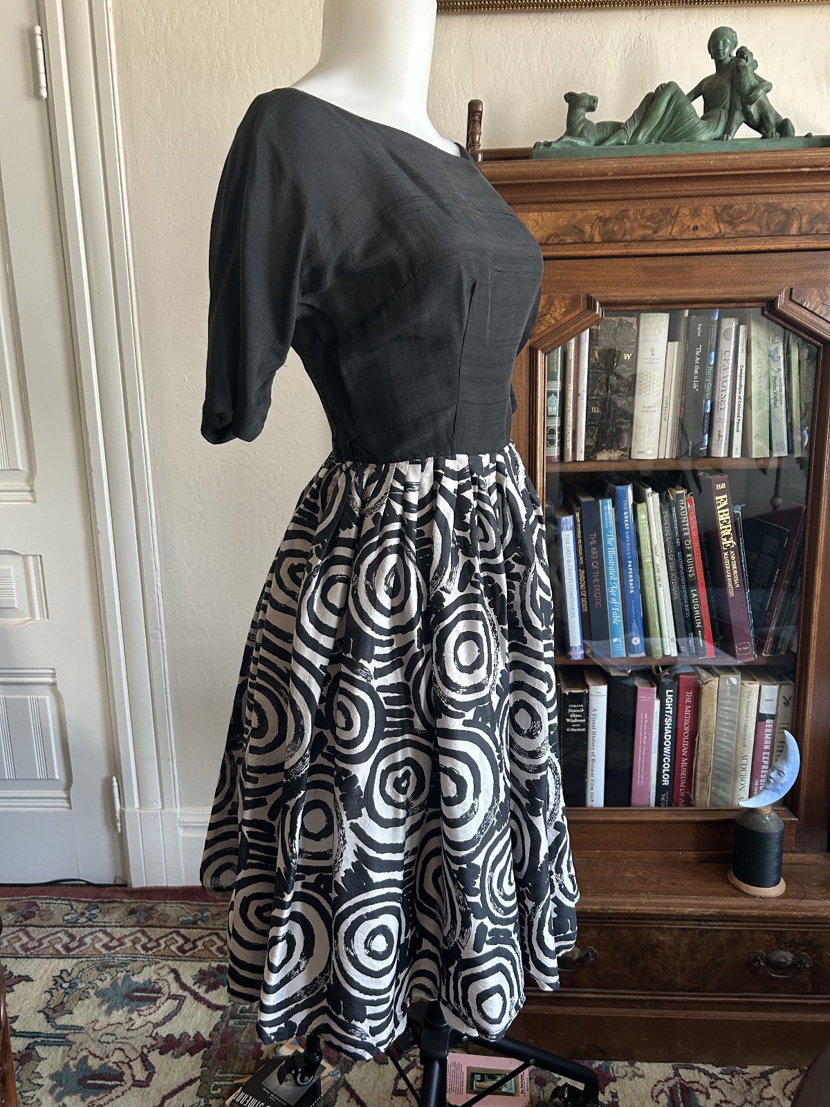 Vintage 1950s 100% Raw Silk Black & White Tea Dress-Boat Neck Fit Flare 27W Sm