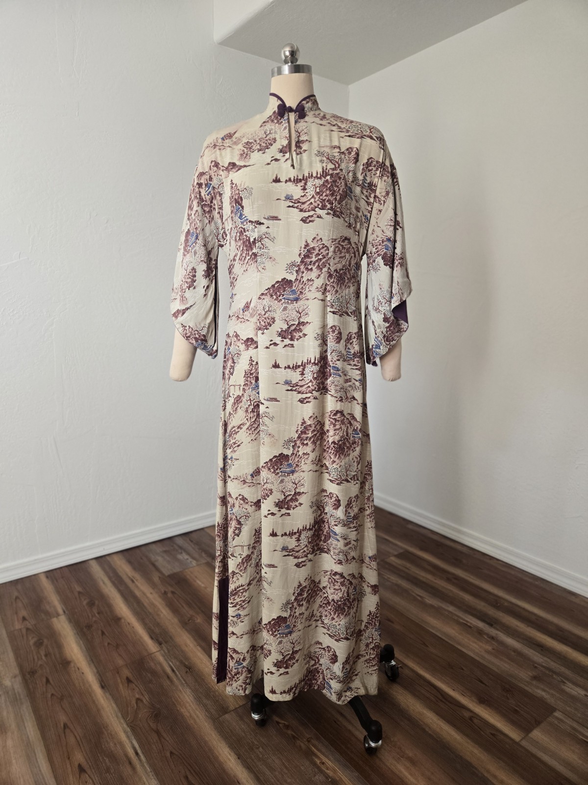 Vtg McInernys 1950s Hawaiian Maxi Dress Womens Pake Muu Watercolor Pagoda Nature