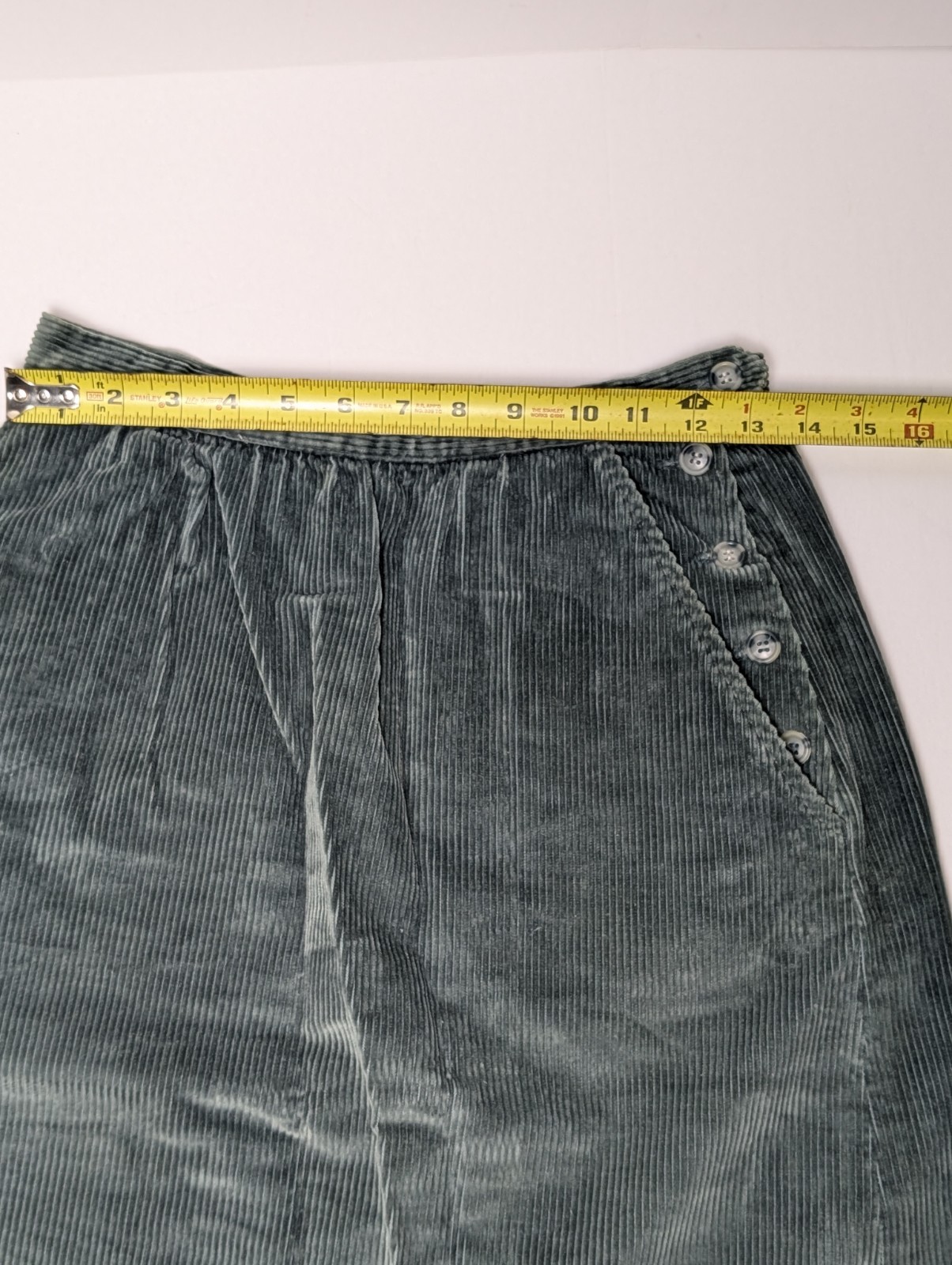 Vtg. 1980s-1990s Women’s Lombardi Inc. Dark Green Corduroy Midi Skirt Size 10