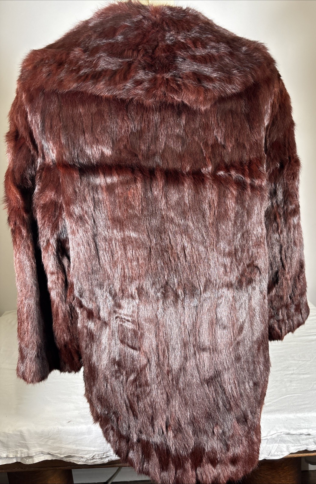 Vintage 1950s Chocolate Brown Mink Fur Jacket 3/4 Sleeve Hook Closures Monogram