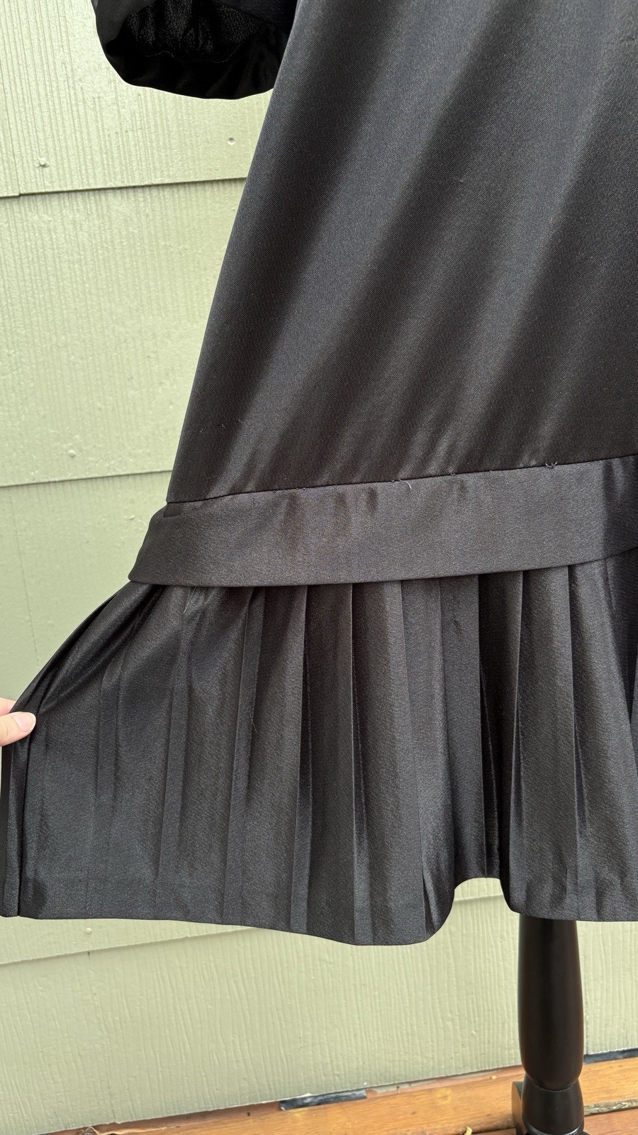 vtg AMY’S PLACE 70s 80s Nautical Sailor Goth Satin Half Sleeve Pleated Dress
