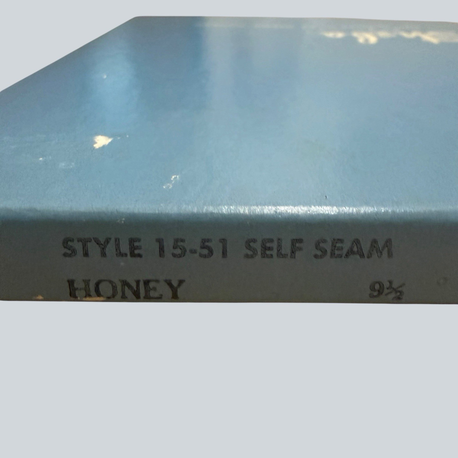 VINTAGE SHEBA SHEER SEAMLESS STOCKINGS 9 1/2 Honey New Old Stock With Tags