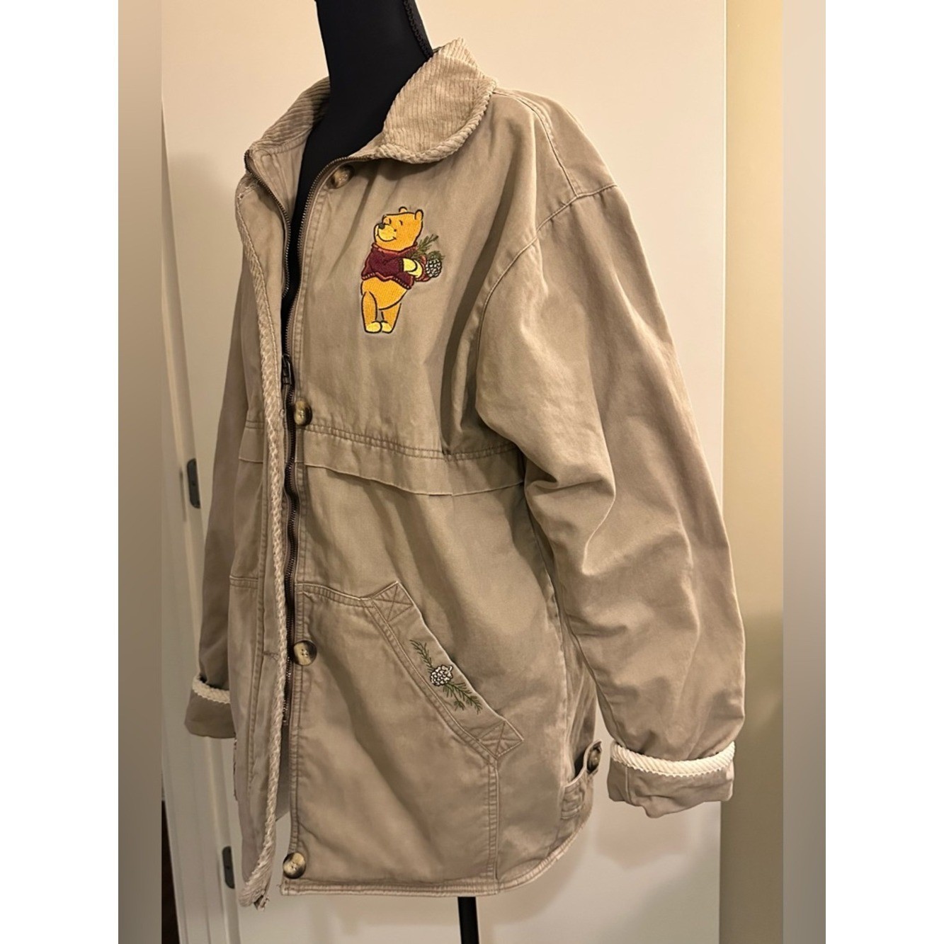 RARE Vintage 1990s Winnie The Pooh Barn Jacket in Excellent Condition. Size S