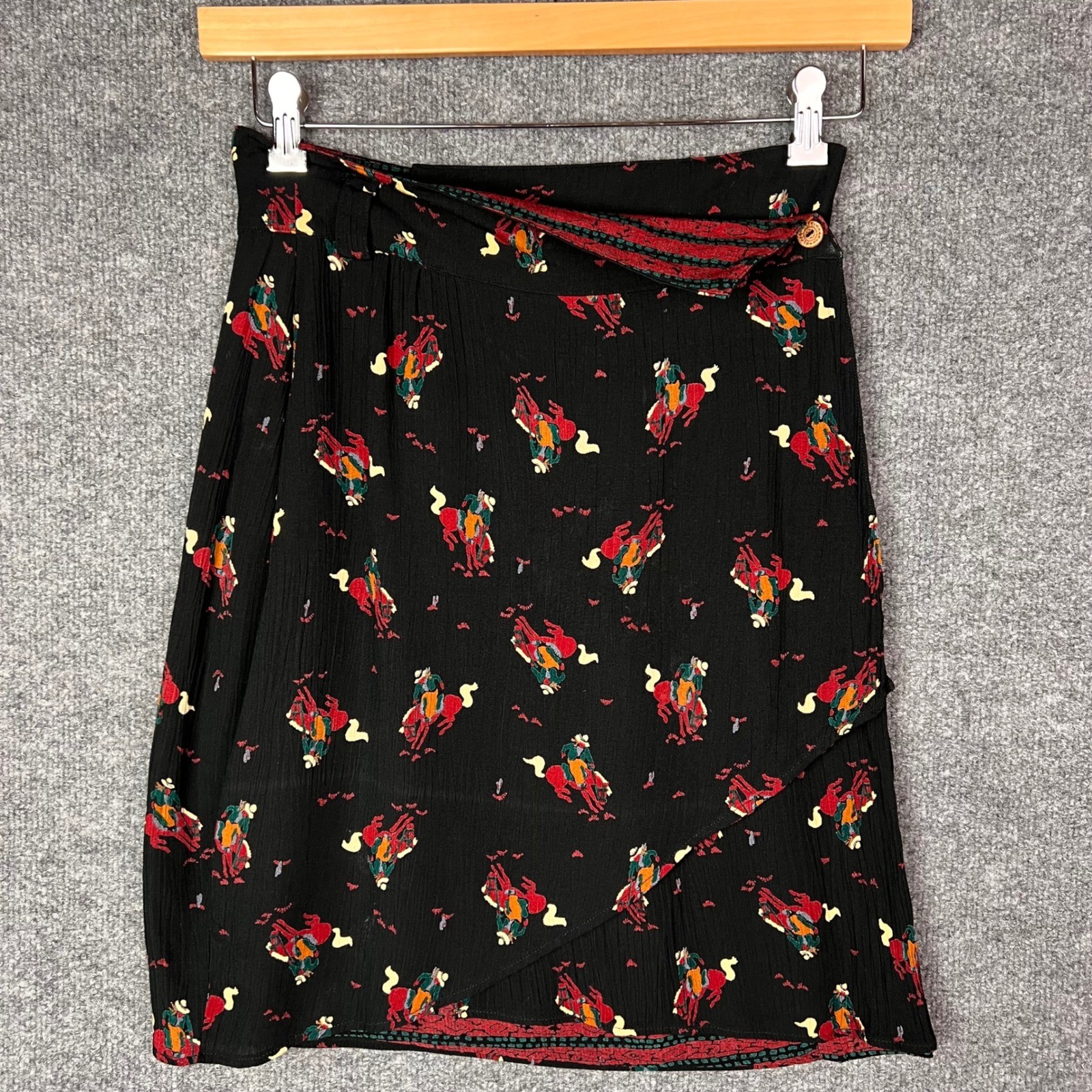 Vintage Platinum by Dorothy Schoelen Wrap Skirt Womens 6 Black Cowboy Print